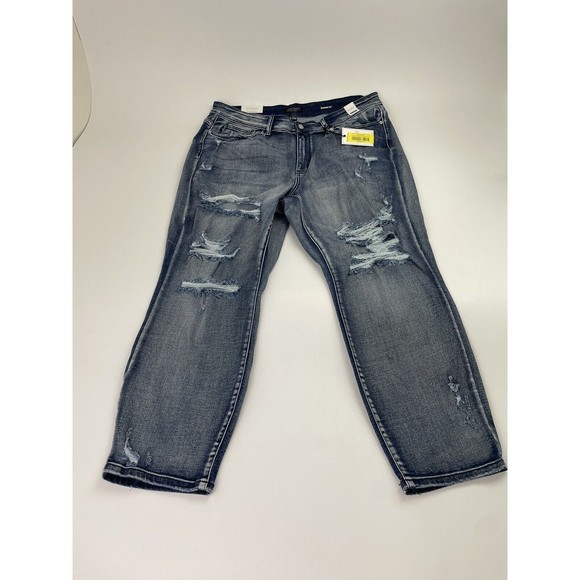 Judy Blue Boyfriend Fit Jeans Wome plus 22W Distressed JB82284 Inseam 26.5" NWT - Picture 1 of 7